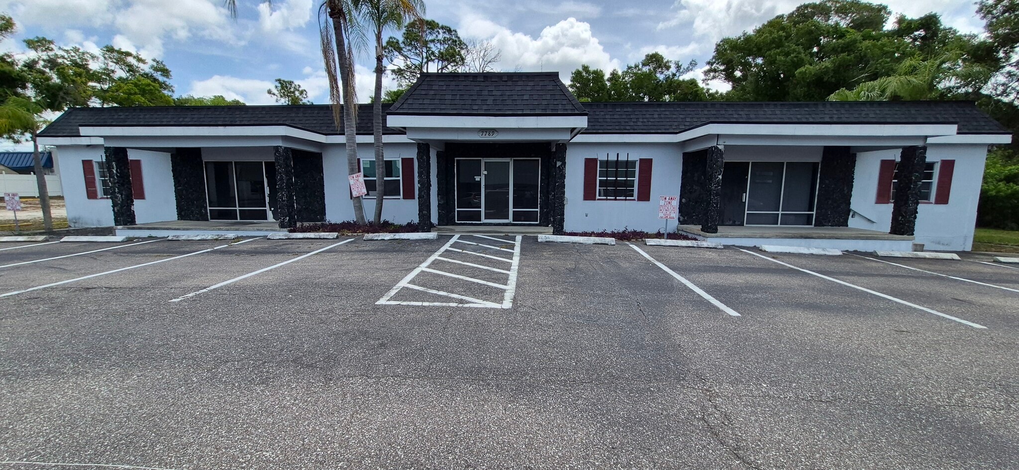 7789 131st St, Seminole, FL for Sale