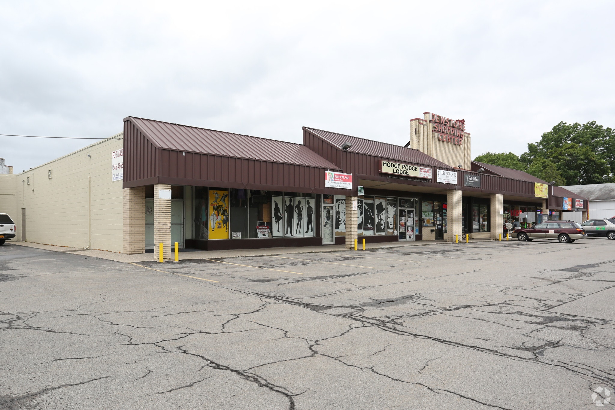 579 Stone Rd, Greece, NY for Sale