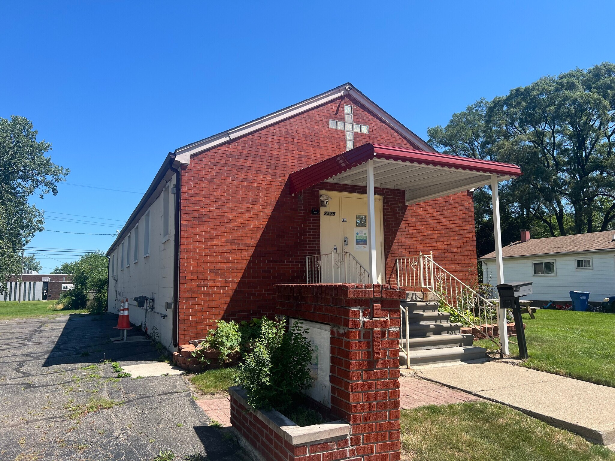 2379 Emmons Ave, Warren, MI for Rent