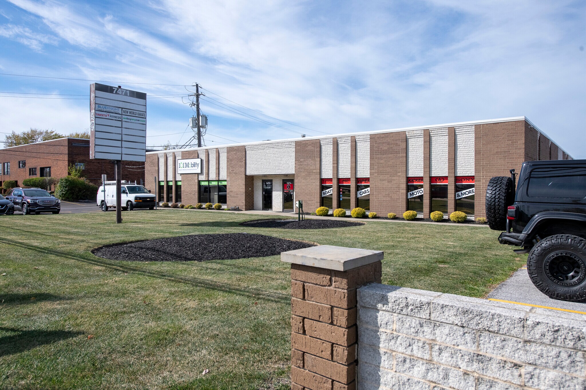7471 Tyler Blvd, Mentor, OH for Rent