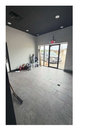 Hazel Park, MI Industrial - 58 E Ten Mile Rd
