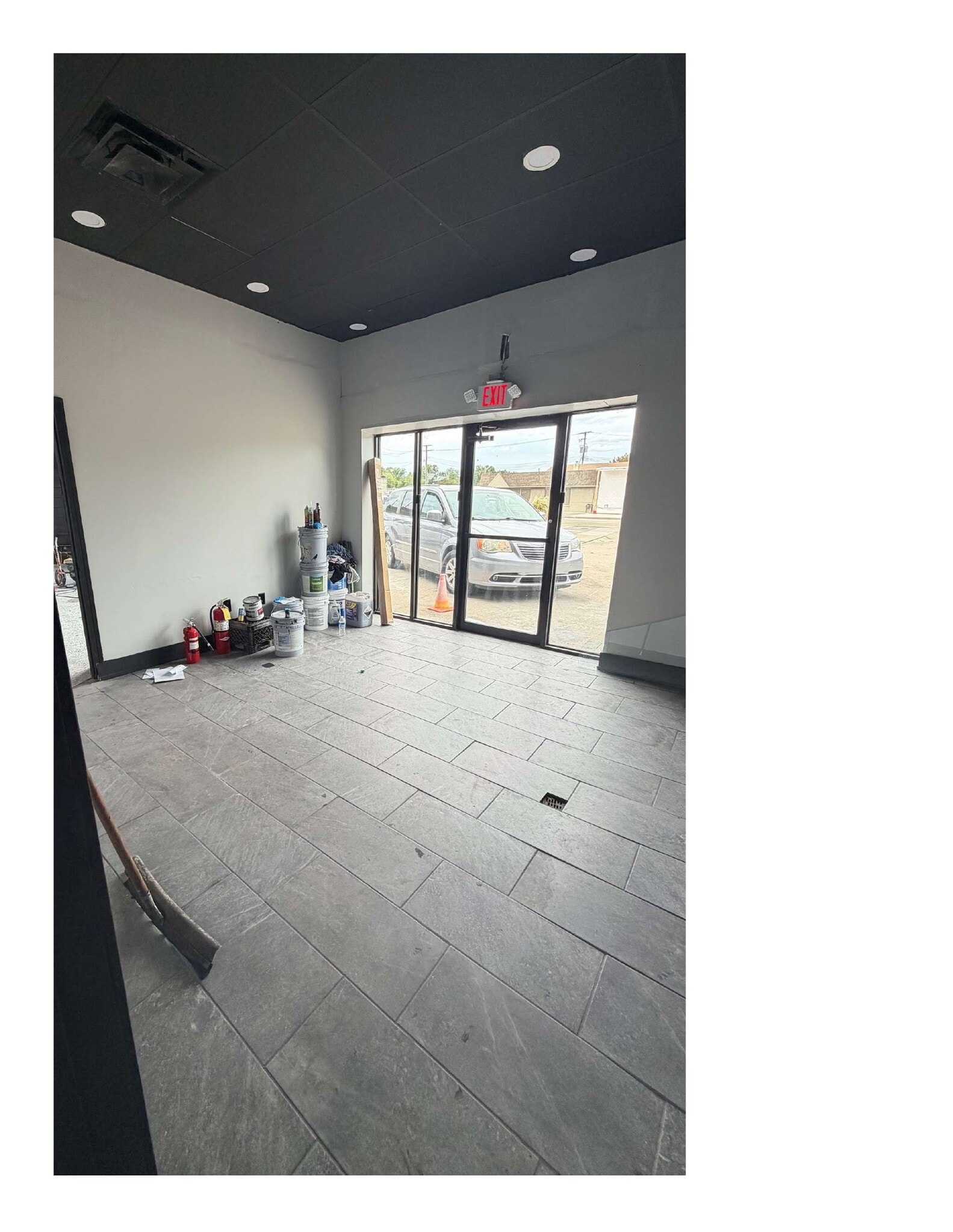 58 E Ten Mile Rd, Hazel Park, MI for Rent