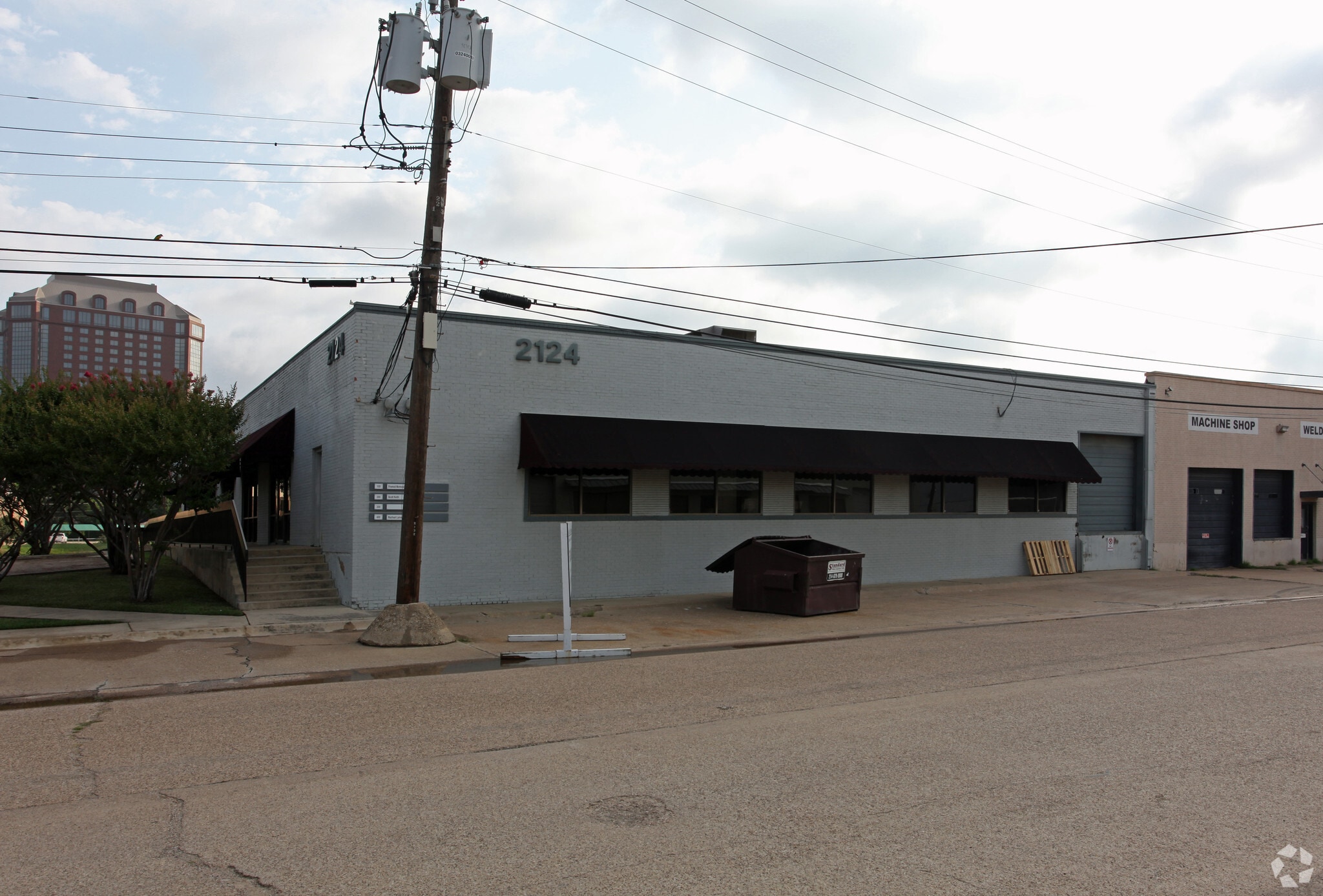 2124 Farrington St, Dallas, TX for Rent