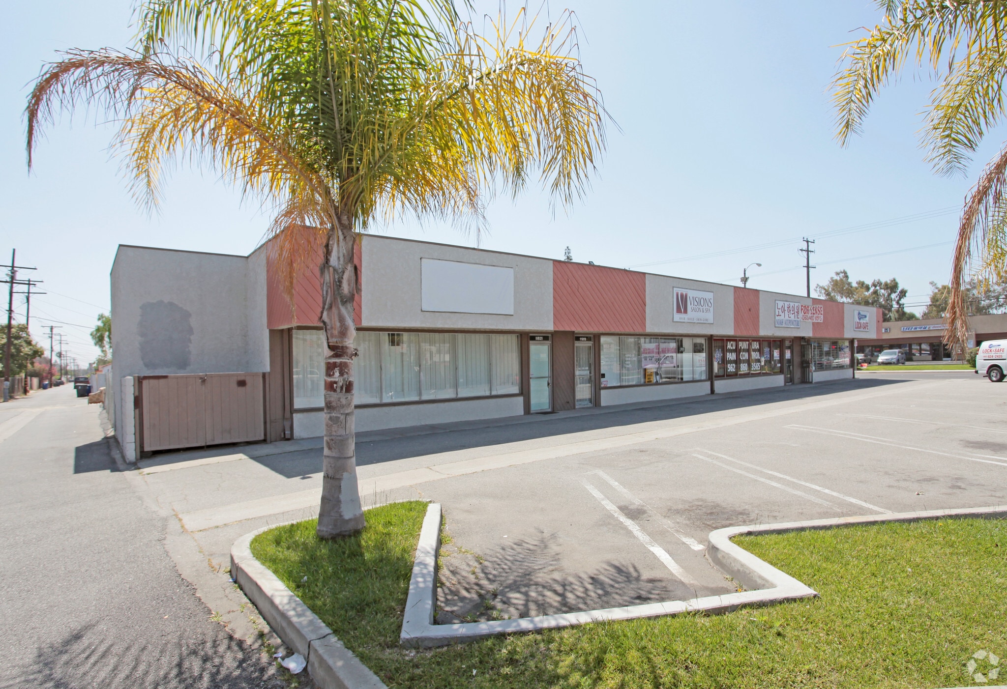 11815-11821 Centralia St, Lakewood, CA for Sale