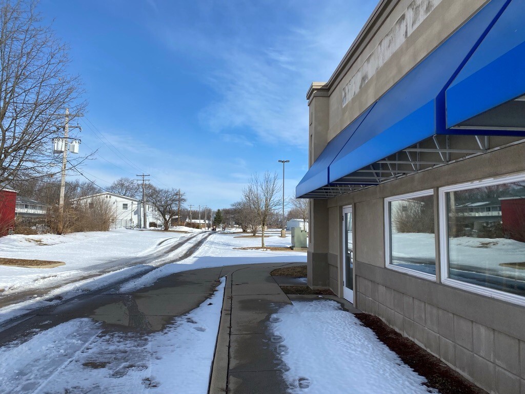 1280 E Pershing Rd, Decatur, IL for Sale