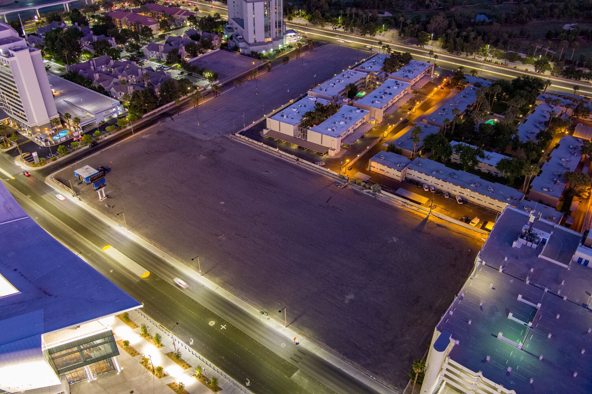 305 Convention Center Dr, Las Vegas, NV for Rent