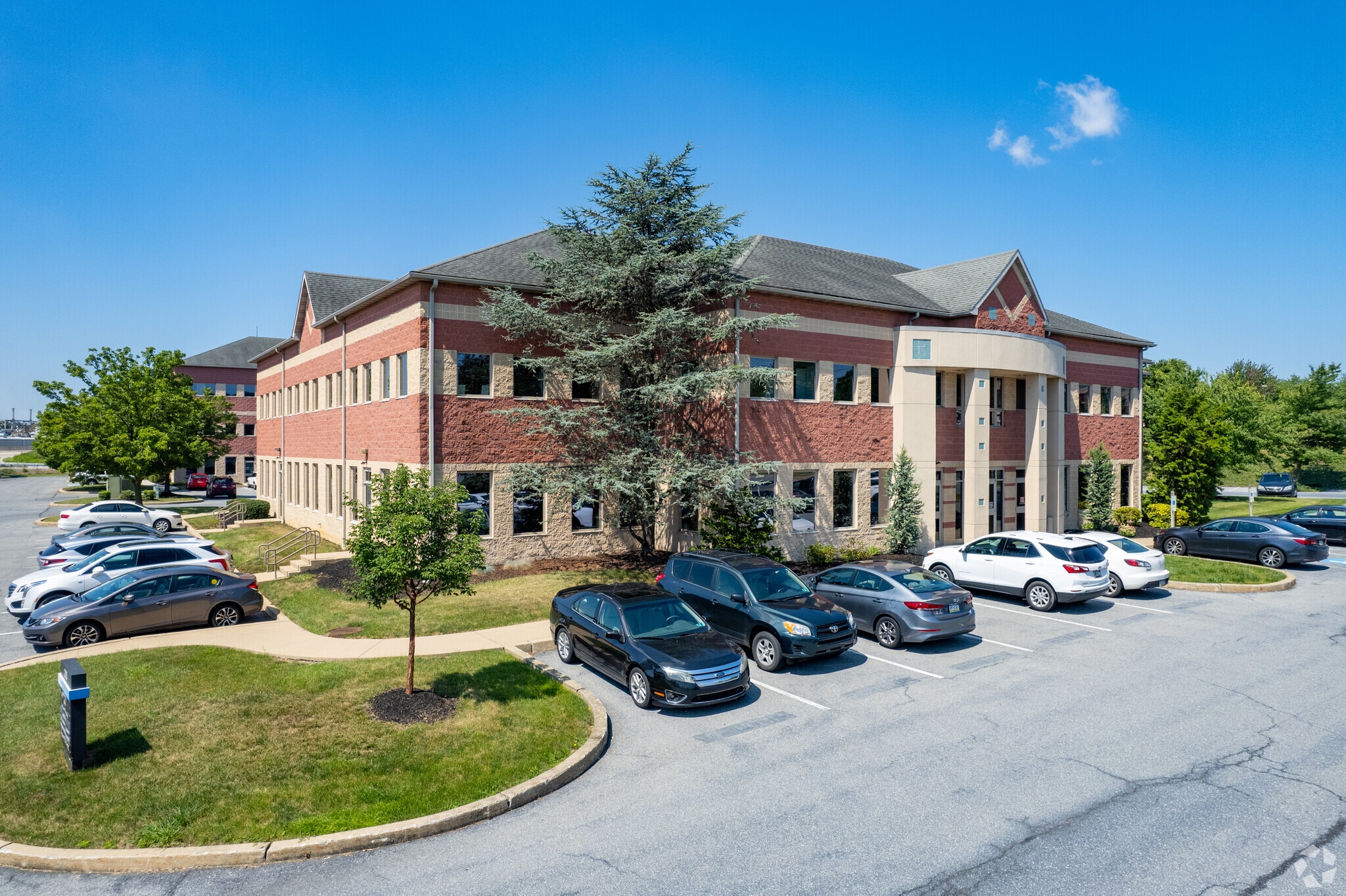 201 Granite Run Dr, Lancaster, PA for Rent