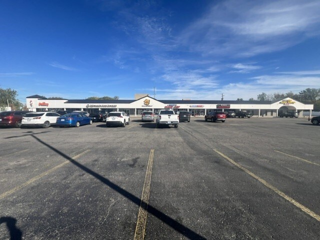 34204-34244 Van Dyke Ave, Sterling Heights, MI for Rent