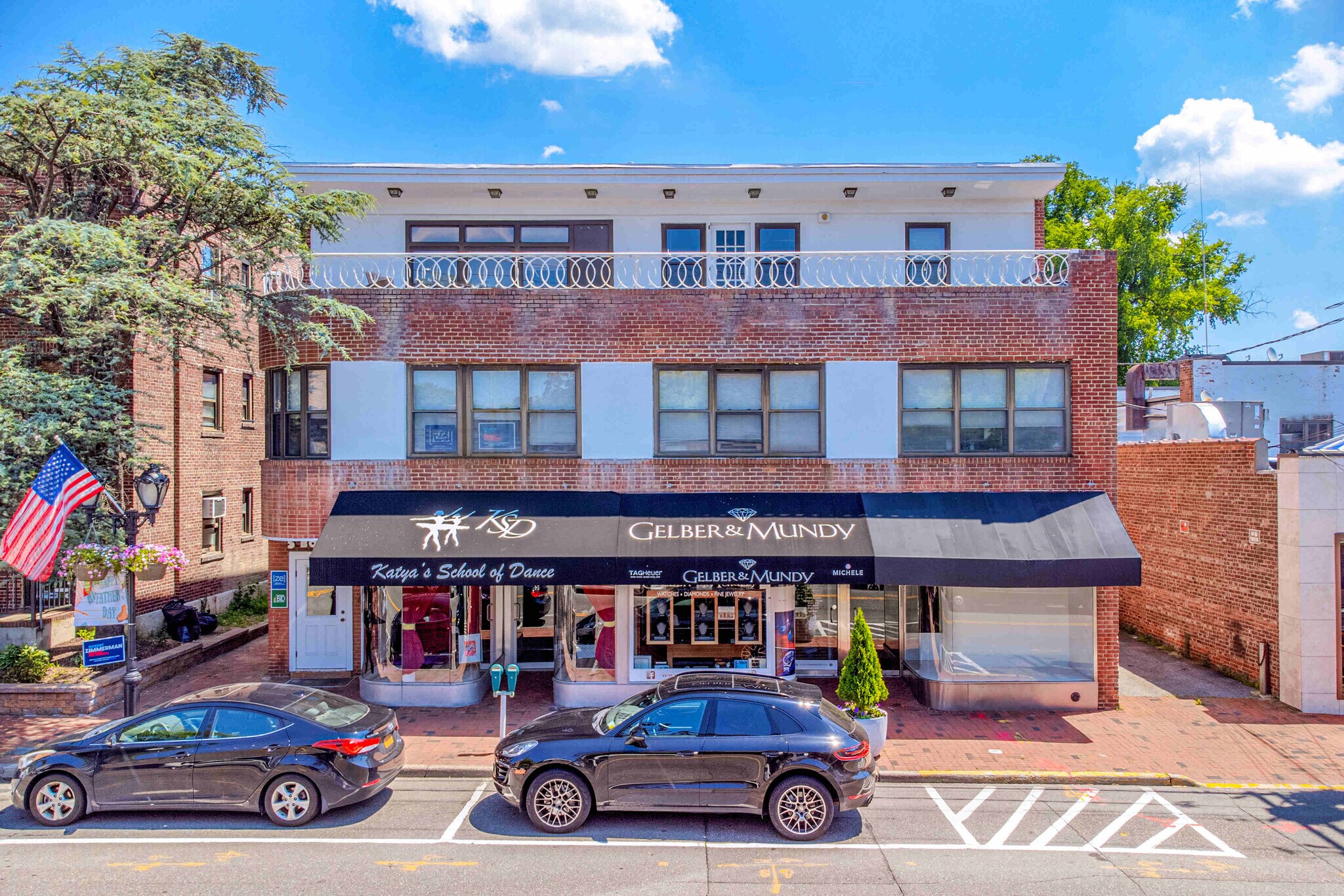 5 Bond St, Great Neck, NY for Rent