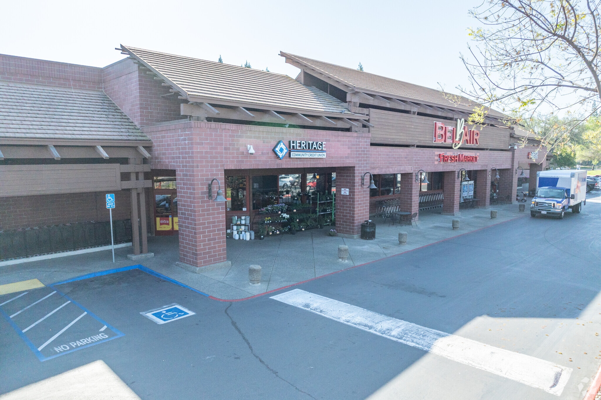2095-2180 Golden Centre Ln, Gold River, CA for Rent