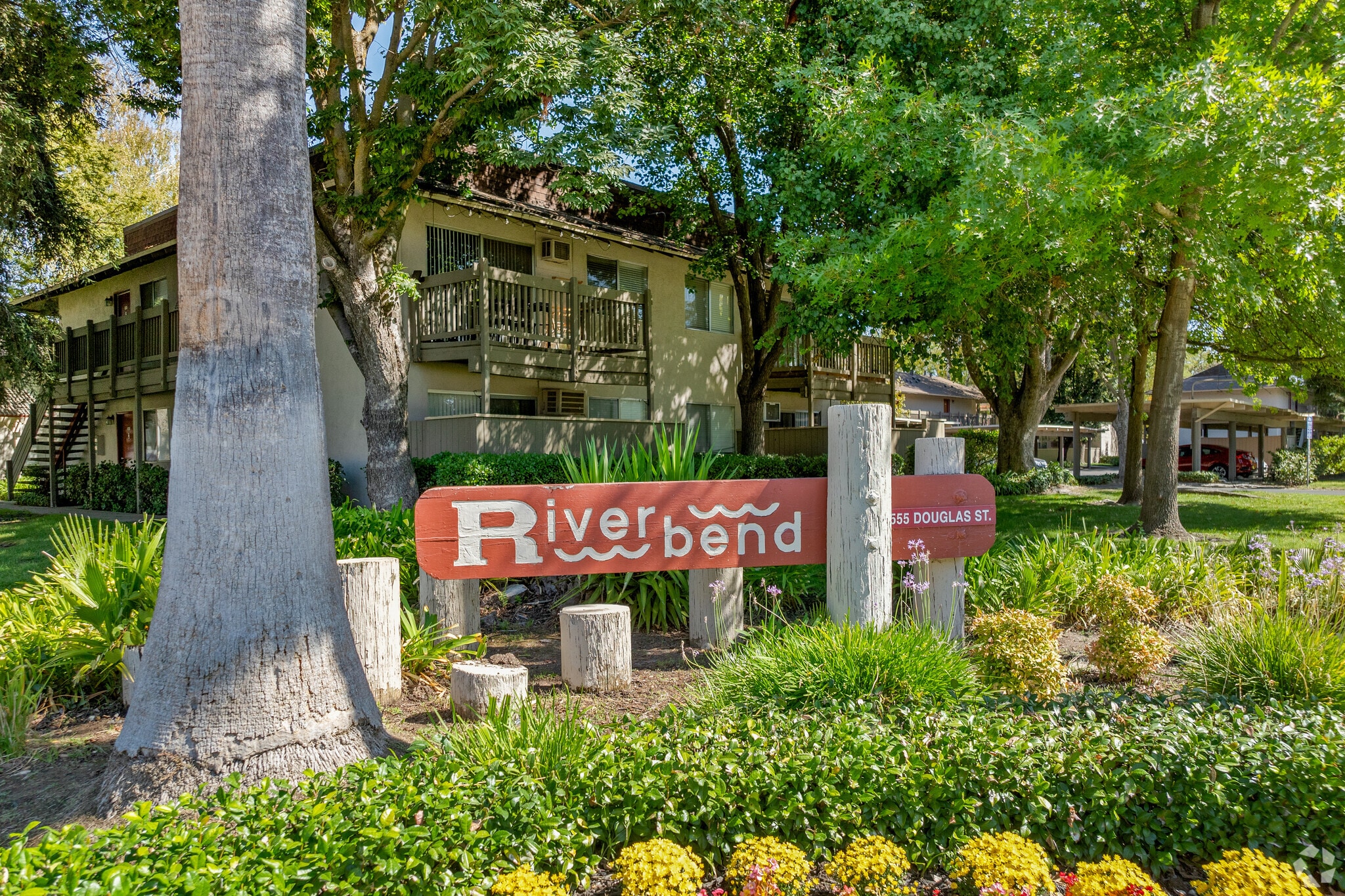 555 Douglas St, West Sacramento, CA for Sale