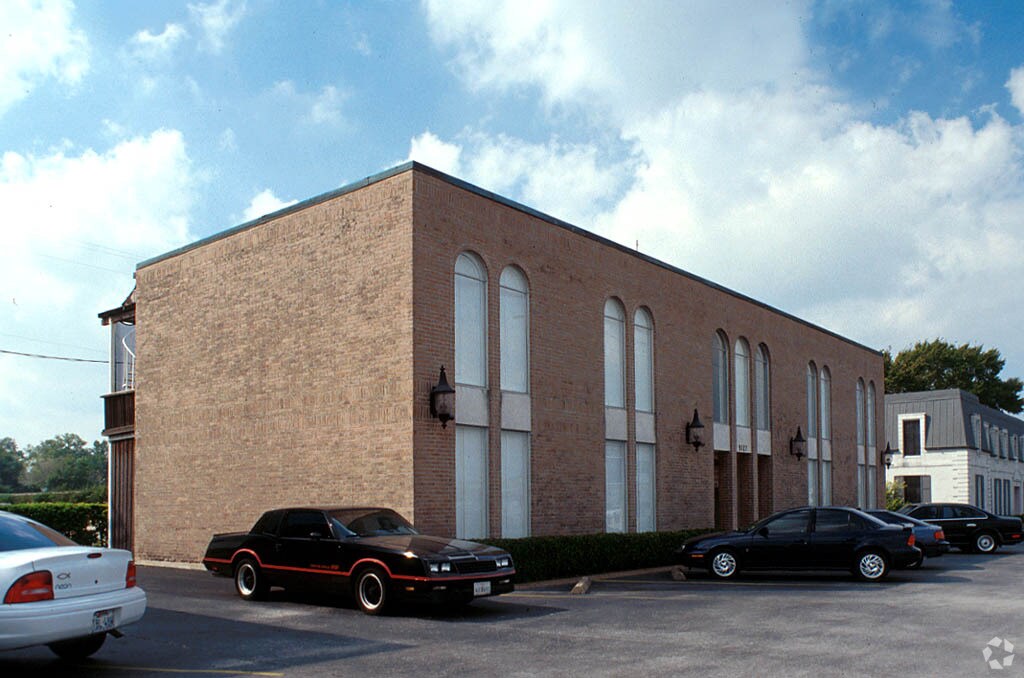 9127 Katy Fwy, Houston, TX for Rent