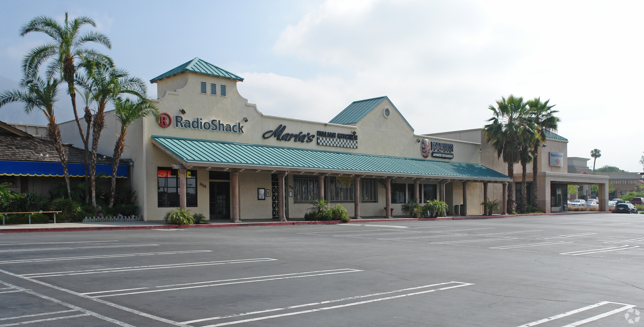3535-3555 E Foothill Blvd, Pasadena, CA for Rent