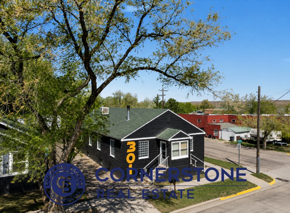 301 4th st, Glenrock, WY for Sale