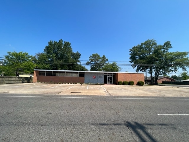 807 Hudson Ln, Monroe, LA for Sale