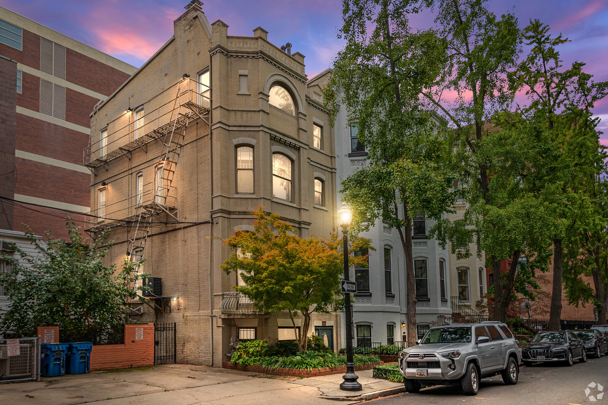 1906 Sunderland Pl NW, Washington, DC for Sale