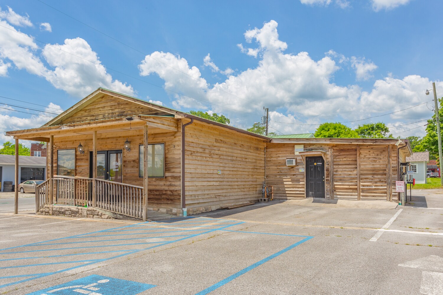 505 W 9th St, Chickamauga, GA for Sale