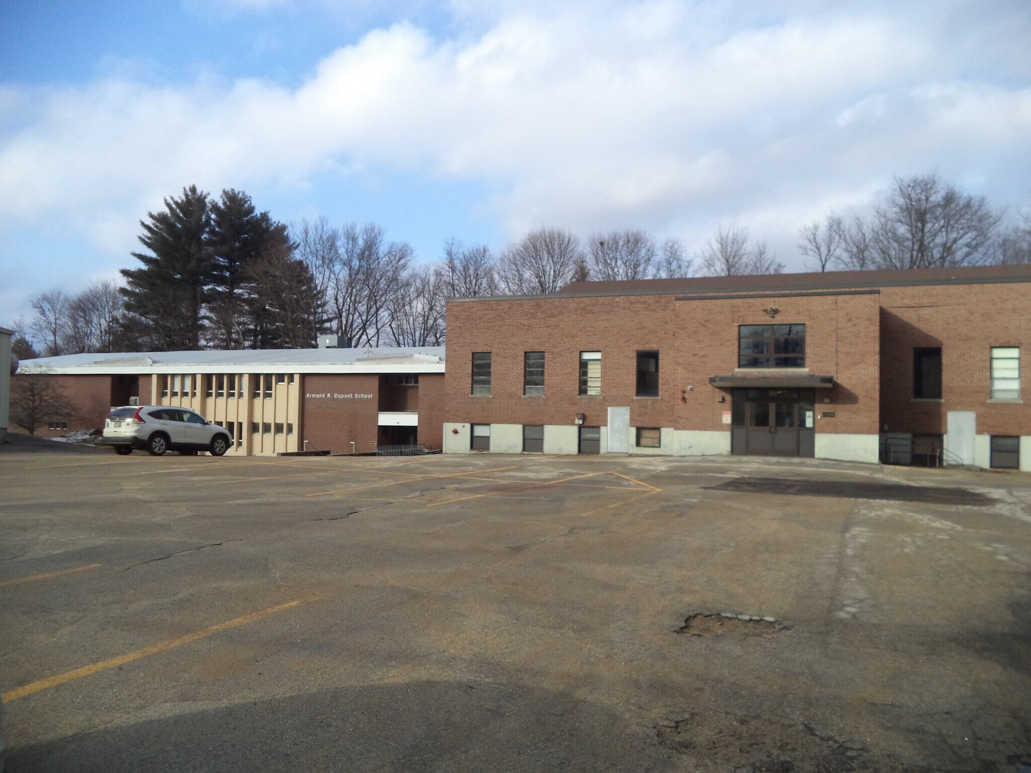 10 School St, Allenstown, NH for Sale