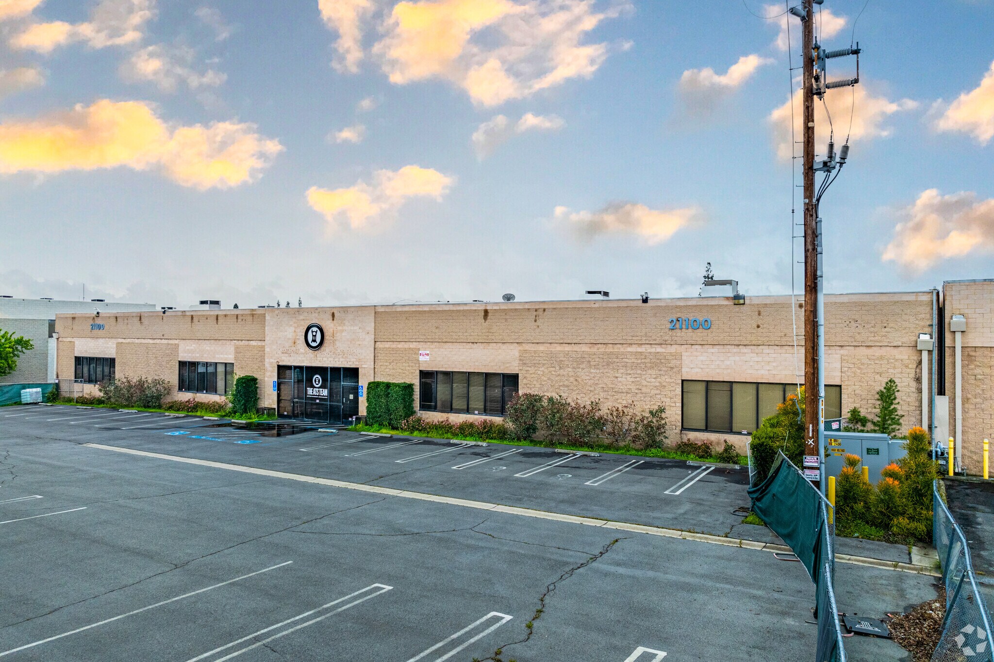 21100 Lassen St, Chatsworth, CA for Rent