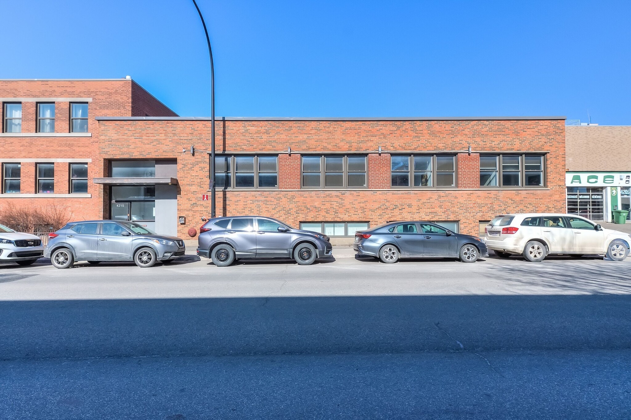 4215 Rue D'iberville, Montréal, QC for Rent
