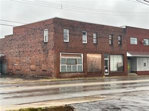New Castle, PA Storefront - 646 E Washington St