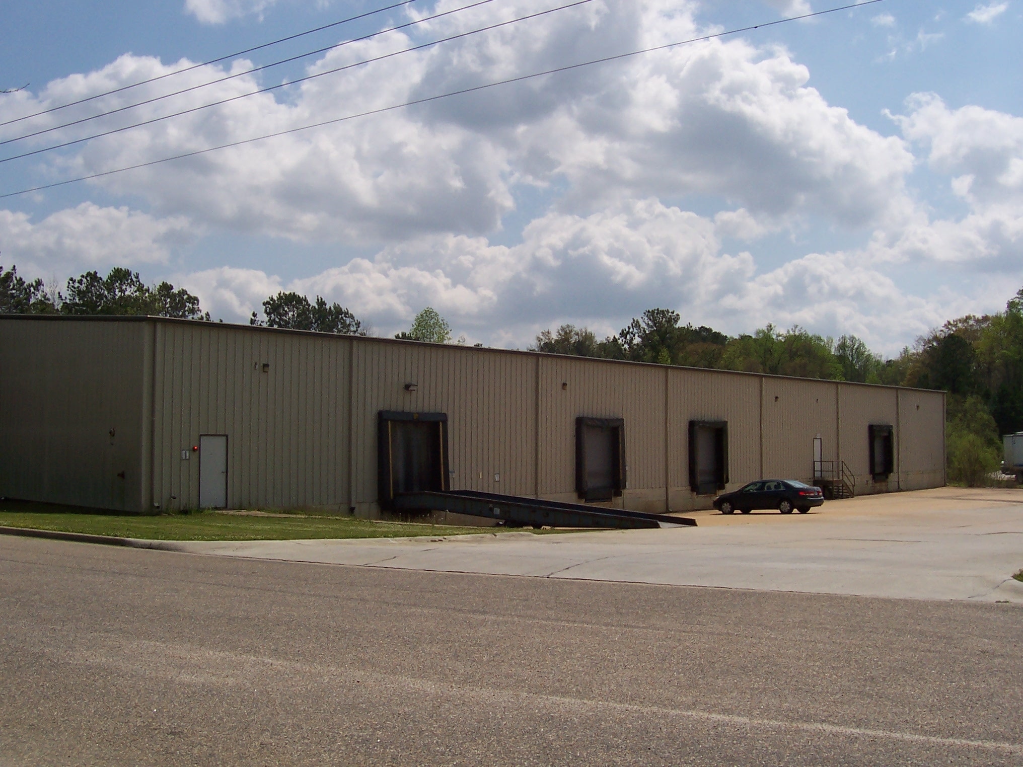 2117 McMillan St Auburn, AL 36832 Industrial Property for Sale on