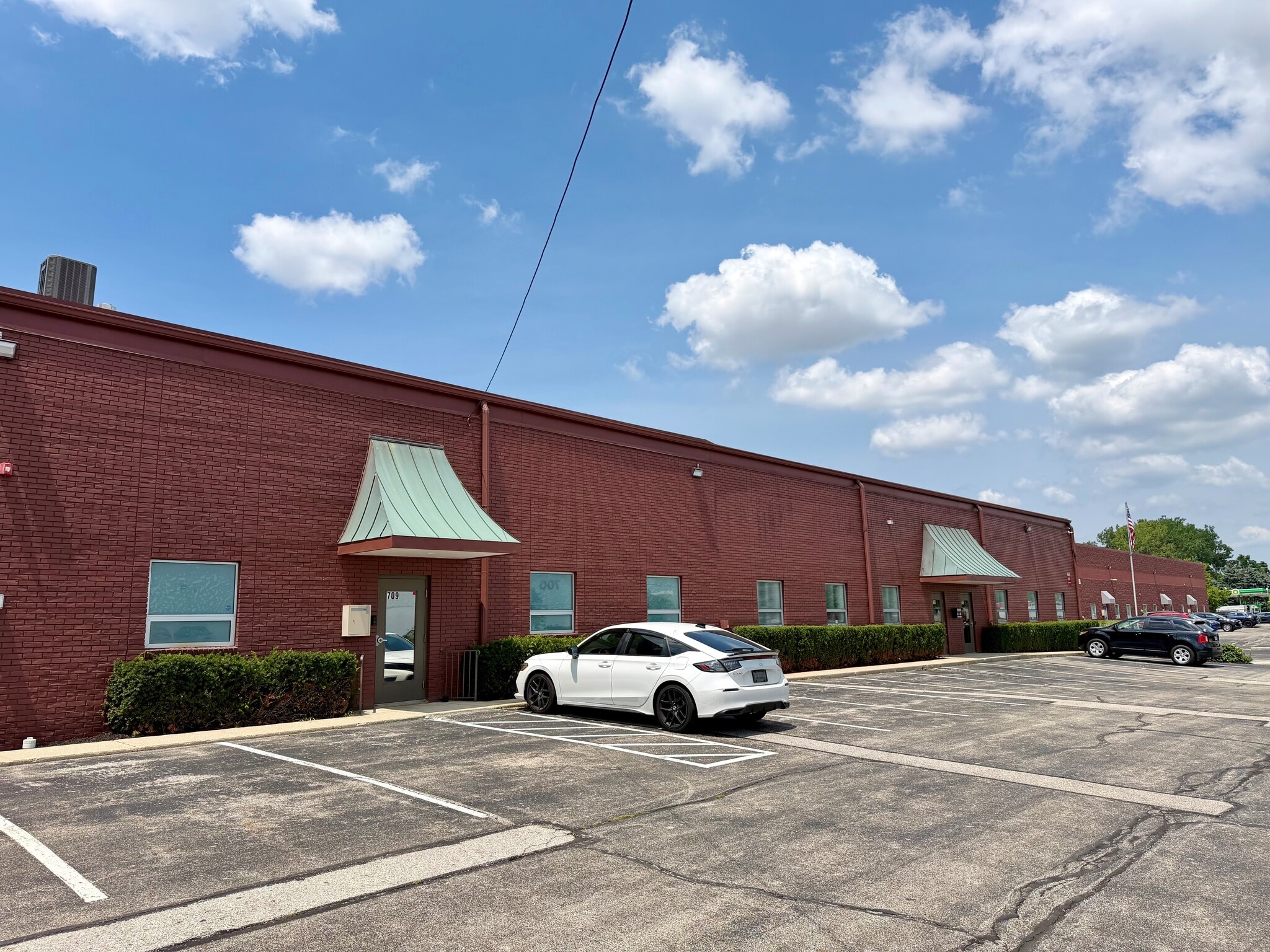 701-713 Hadley Dr, Columbus, OH for Rent