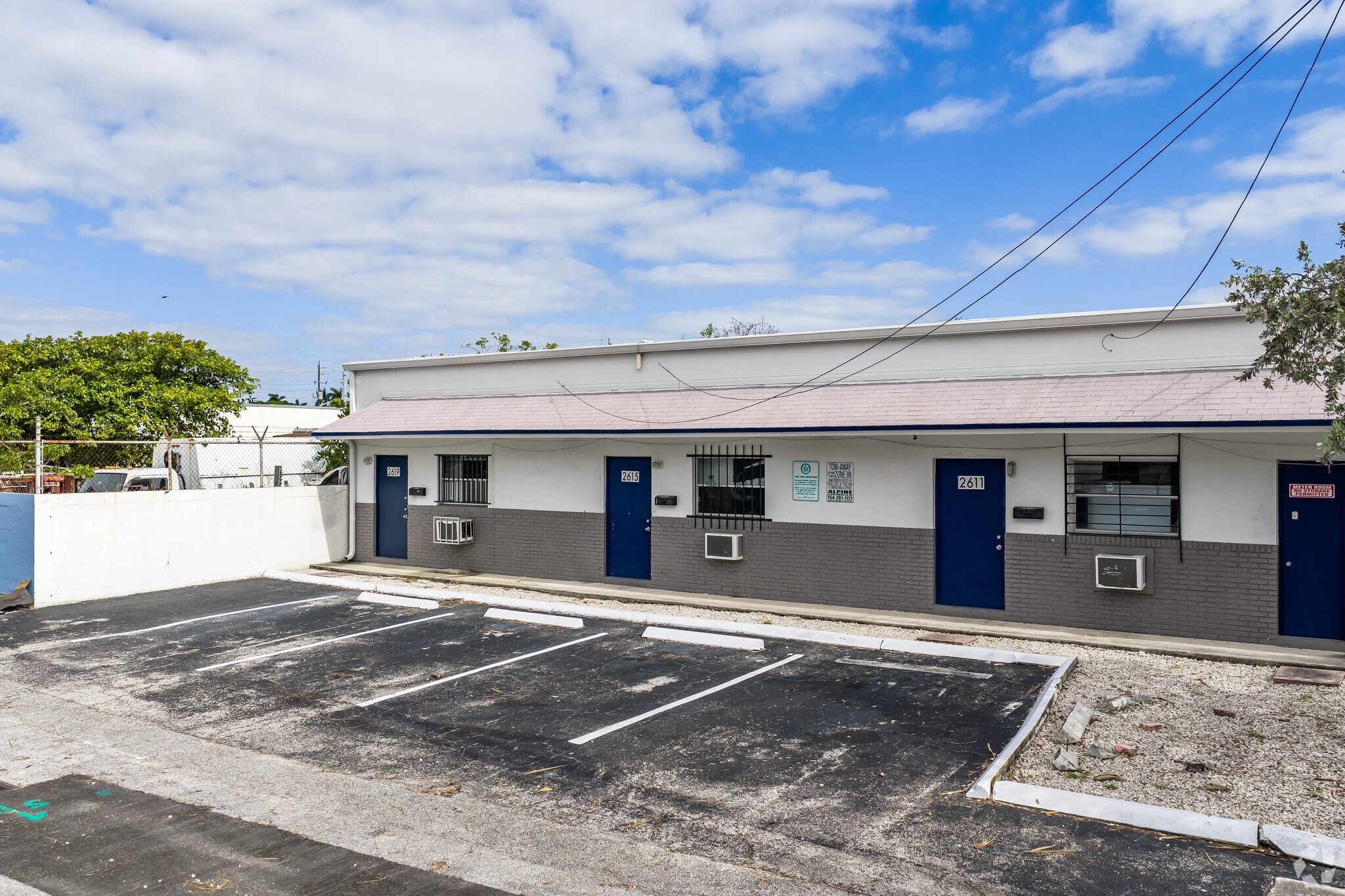 2610-2619 NW 4th St, Fort Lauderdale, FL for Rent