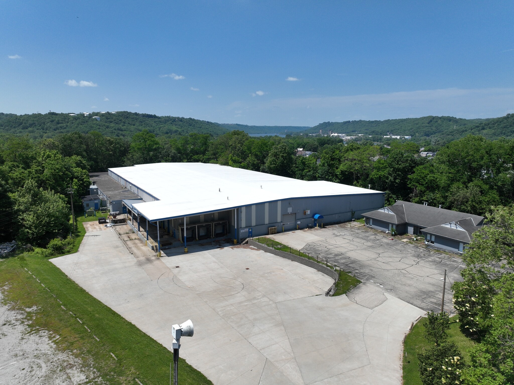 1 Sandbank Rd, Ludlow, KY for Sale