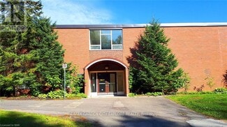 Pelham, ON Schools - 1165 Centre St