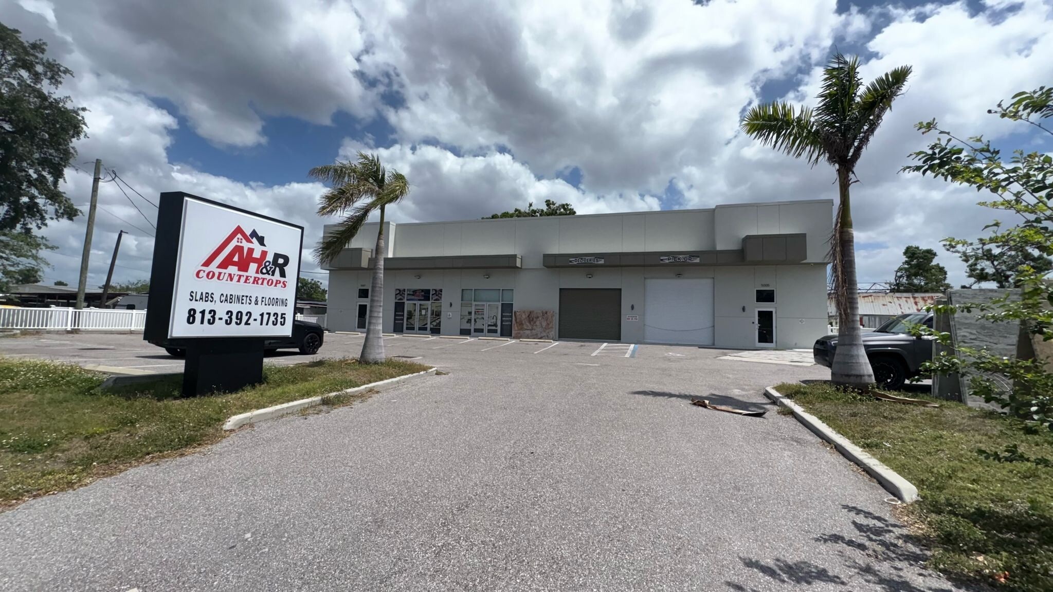 5007 N Lois Ave, Tampa, FL for Sale