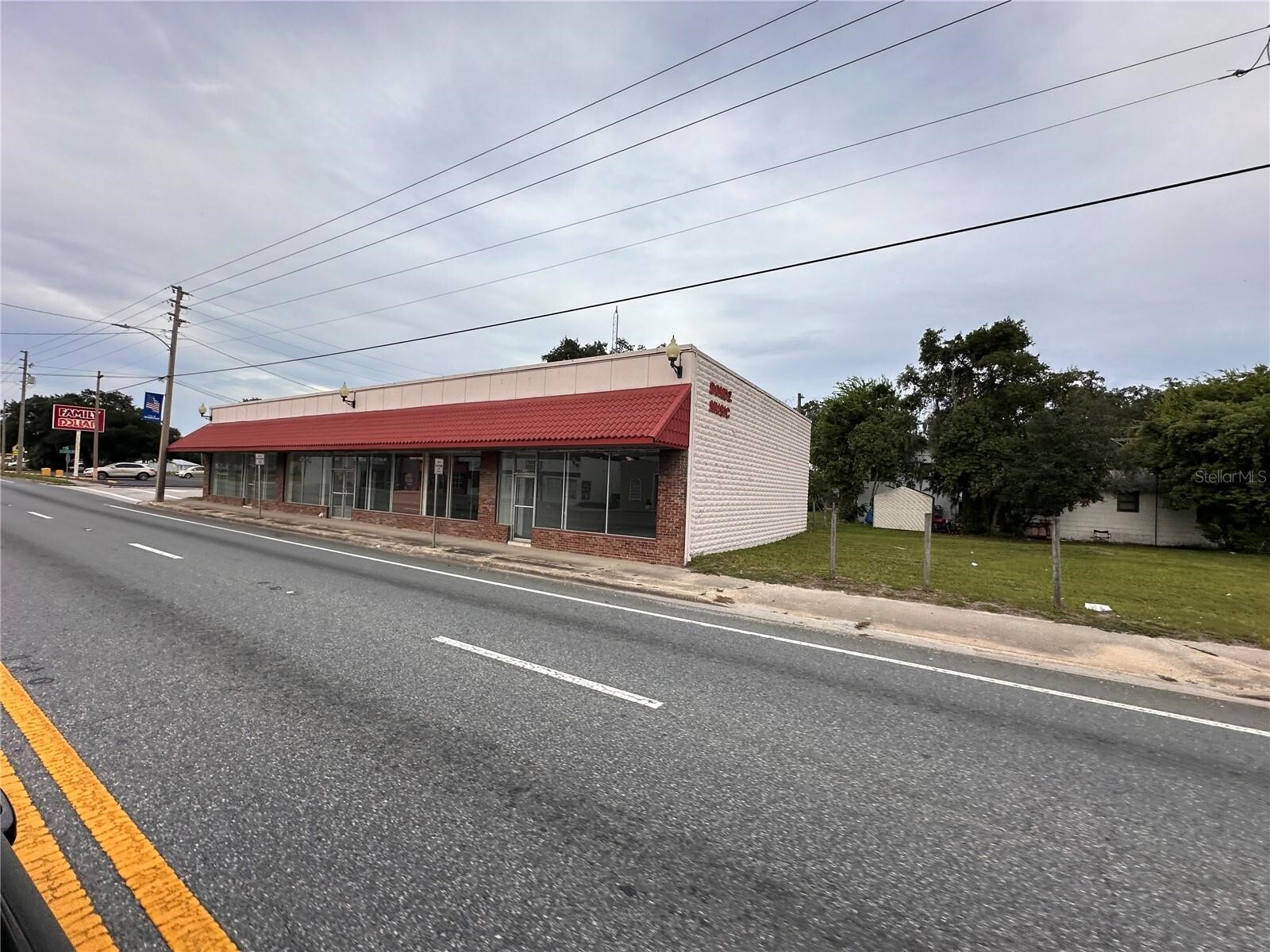 310 N Main St, Wildwood, FL for Rent