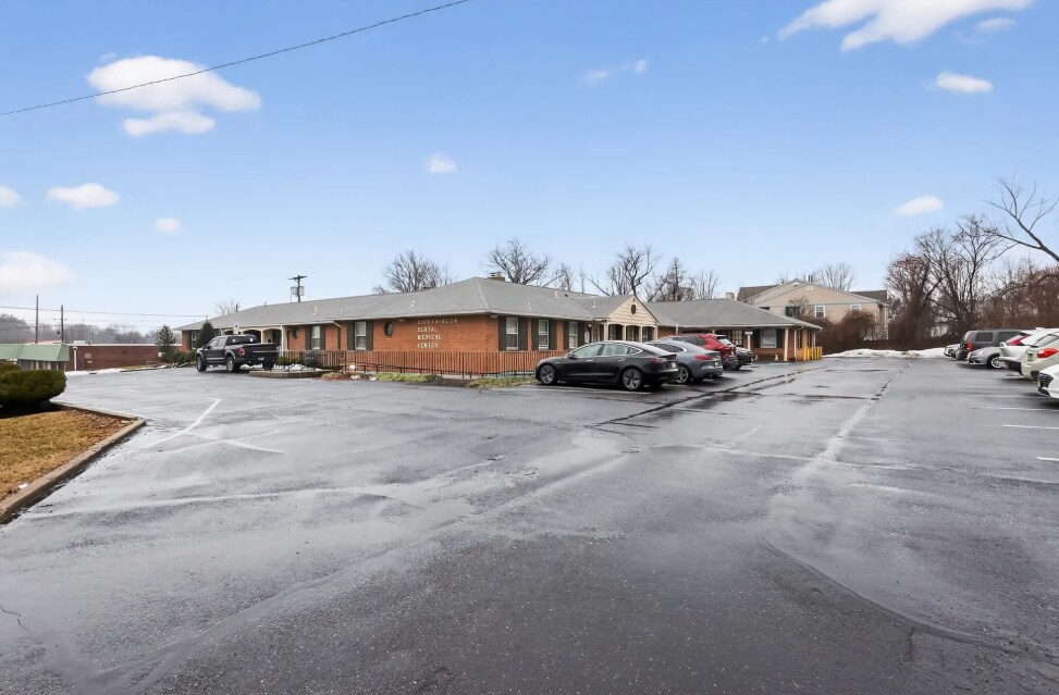 1701 Wynwood Dr, Cinnaminson, NJ for Sale
