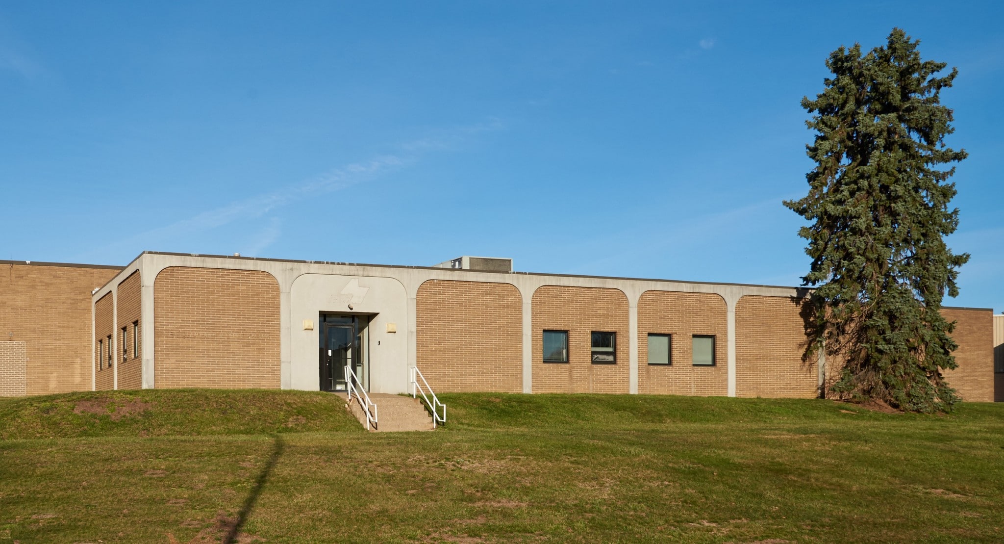 10500 Drummond Rd, Philadelphia, PA for Rent