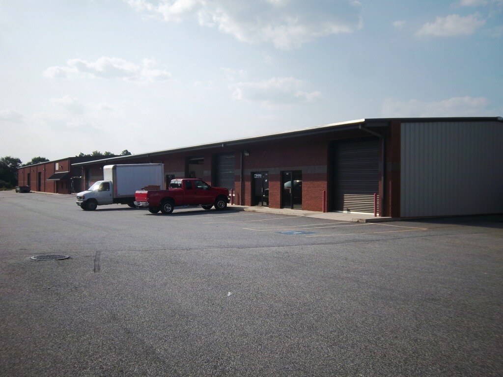 741 Harry McCarty Rd, Bethlehem, GA for Rent