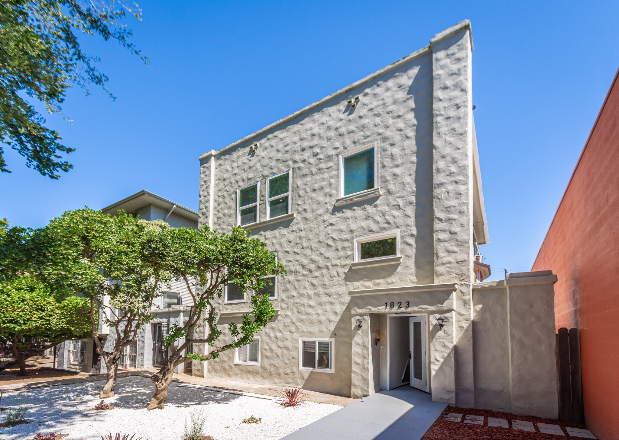 1823 P St, Sacramento, CA for Sale