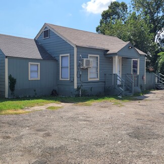 Houston, TX Apartments - 13928 Bandera St
