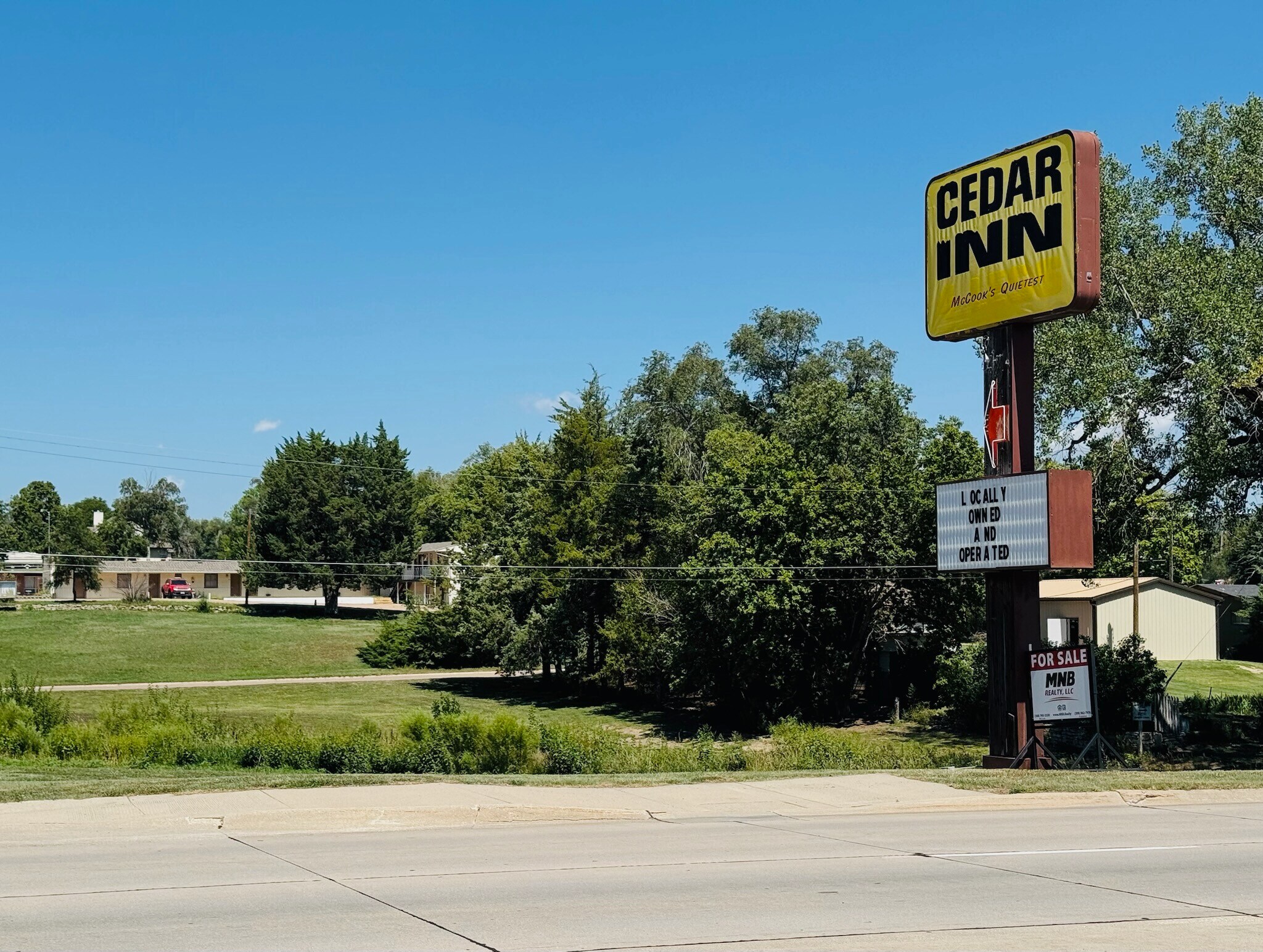1401 E C St, McCook, NE for Sale