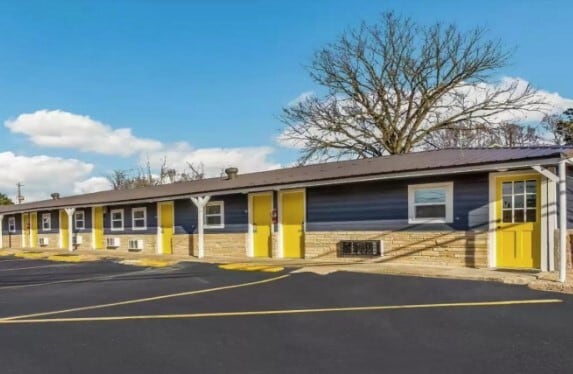 510 S Main St, Berryville, AR for Sale