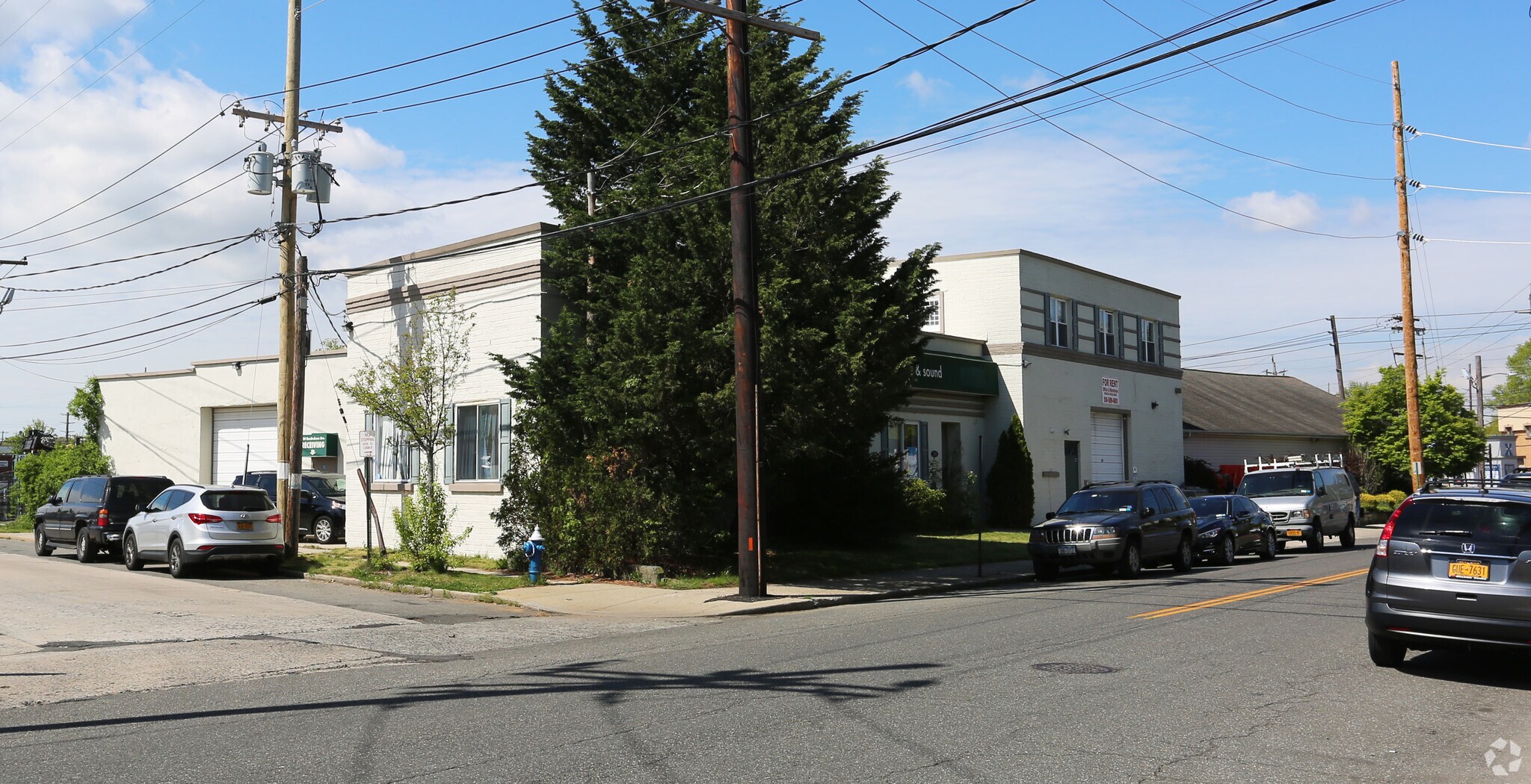 350 Hendrickson Ave, Lynbrook, NY for Rent
