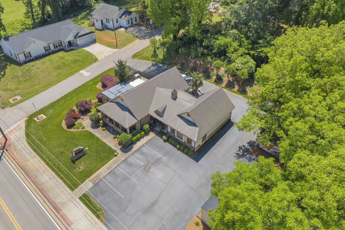 498 Level Grove Rd, Cornelia, GA for Sale