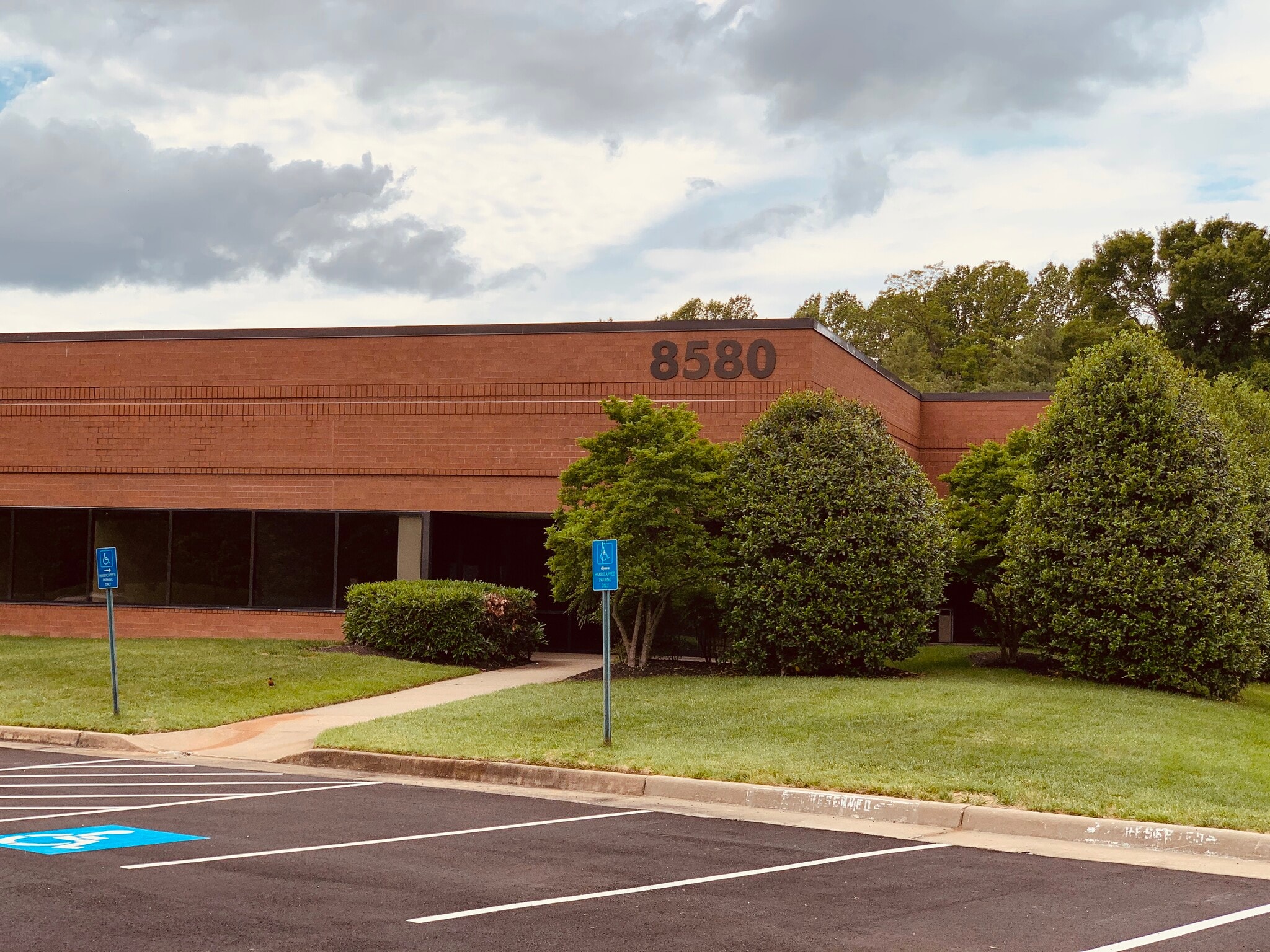 8580 Cinder Bed Rd, Lorton, VA for Rent
