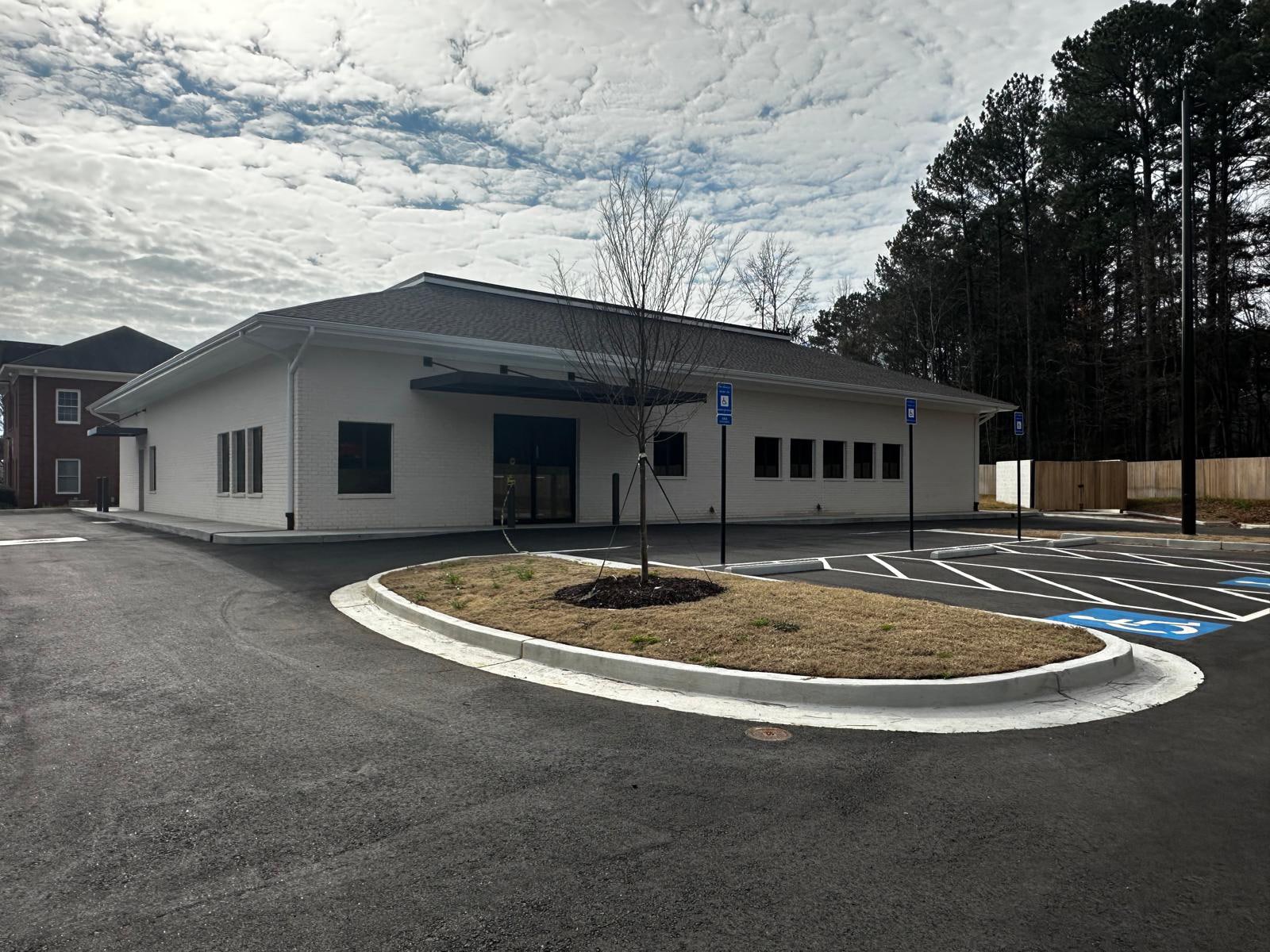 8655 Dorris Rd, Douglasville, GA for Rent