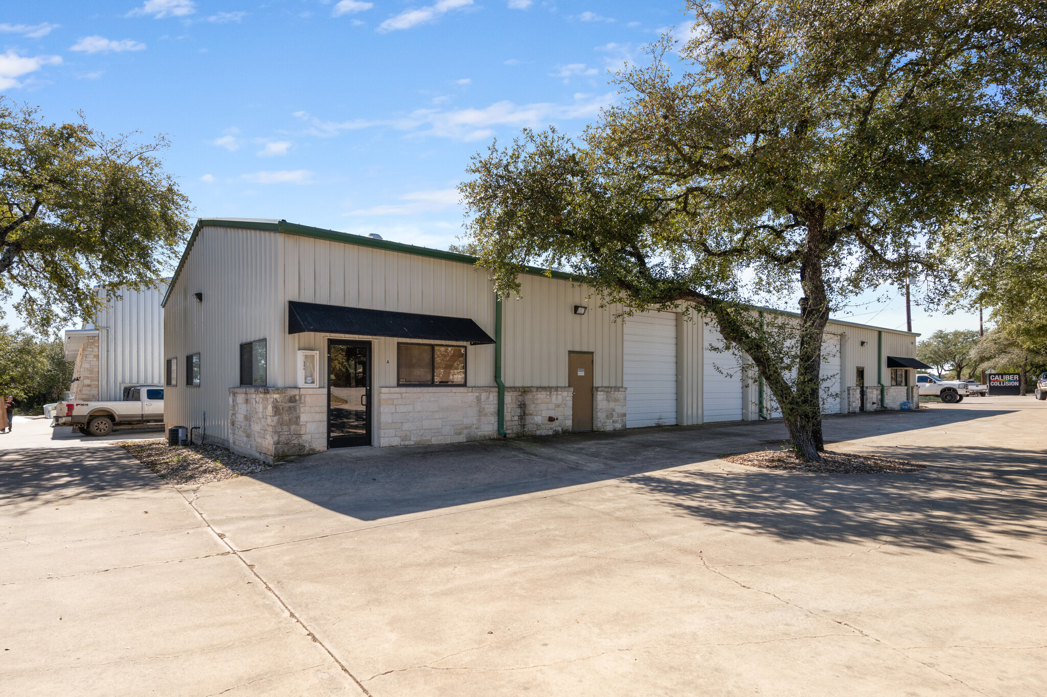 16299 Fitzhugh Rd, Dripping Springs, TX for Rent