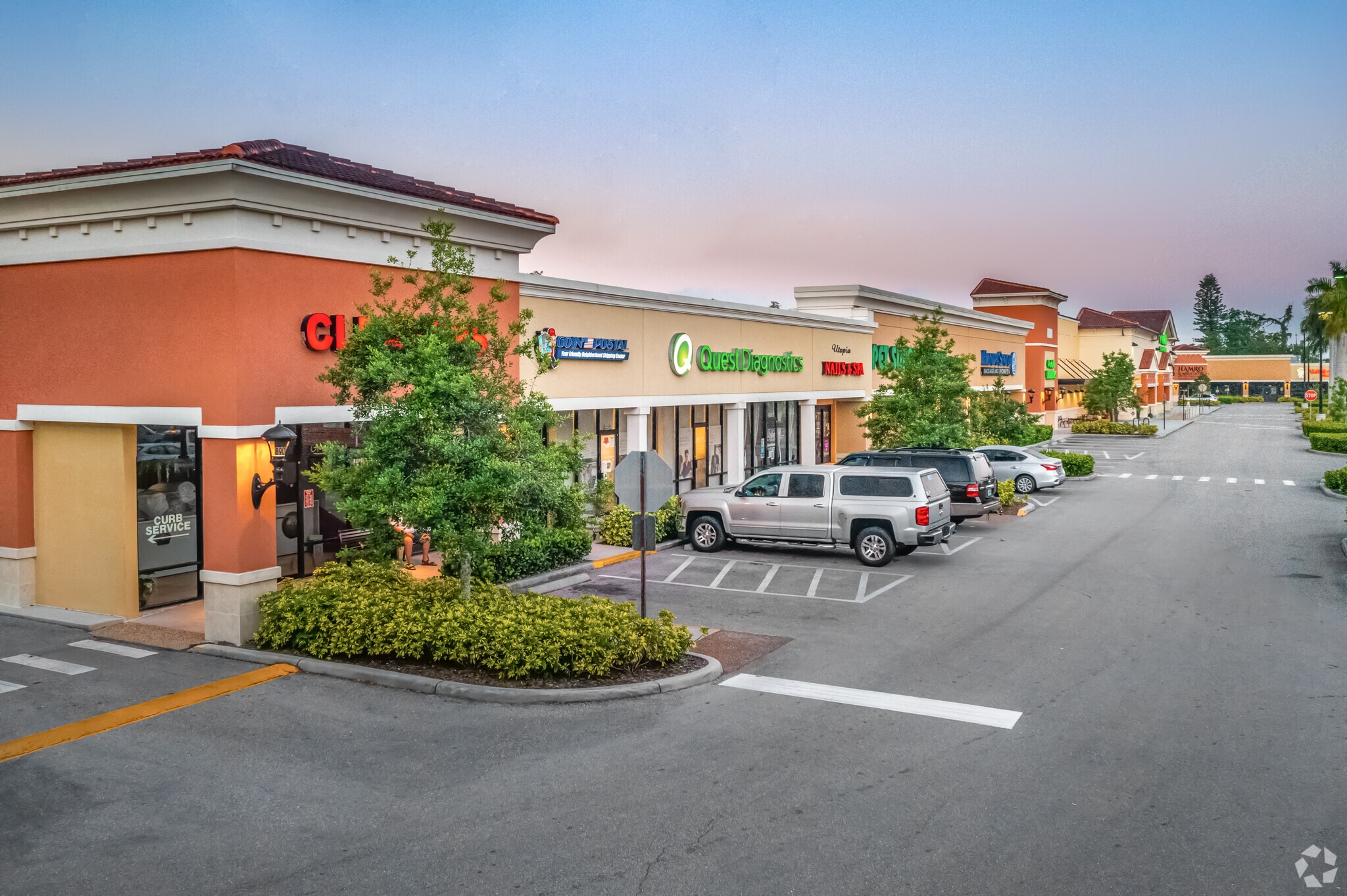 4810-4890 Davis Blvd, Naples, FL for Rent
