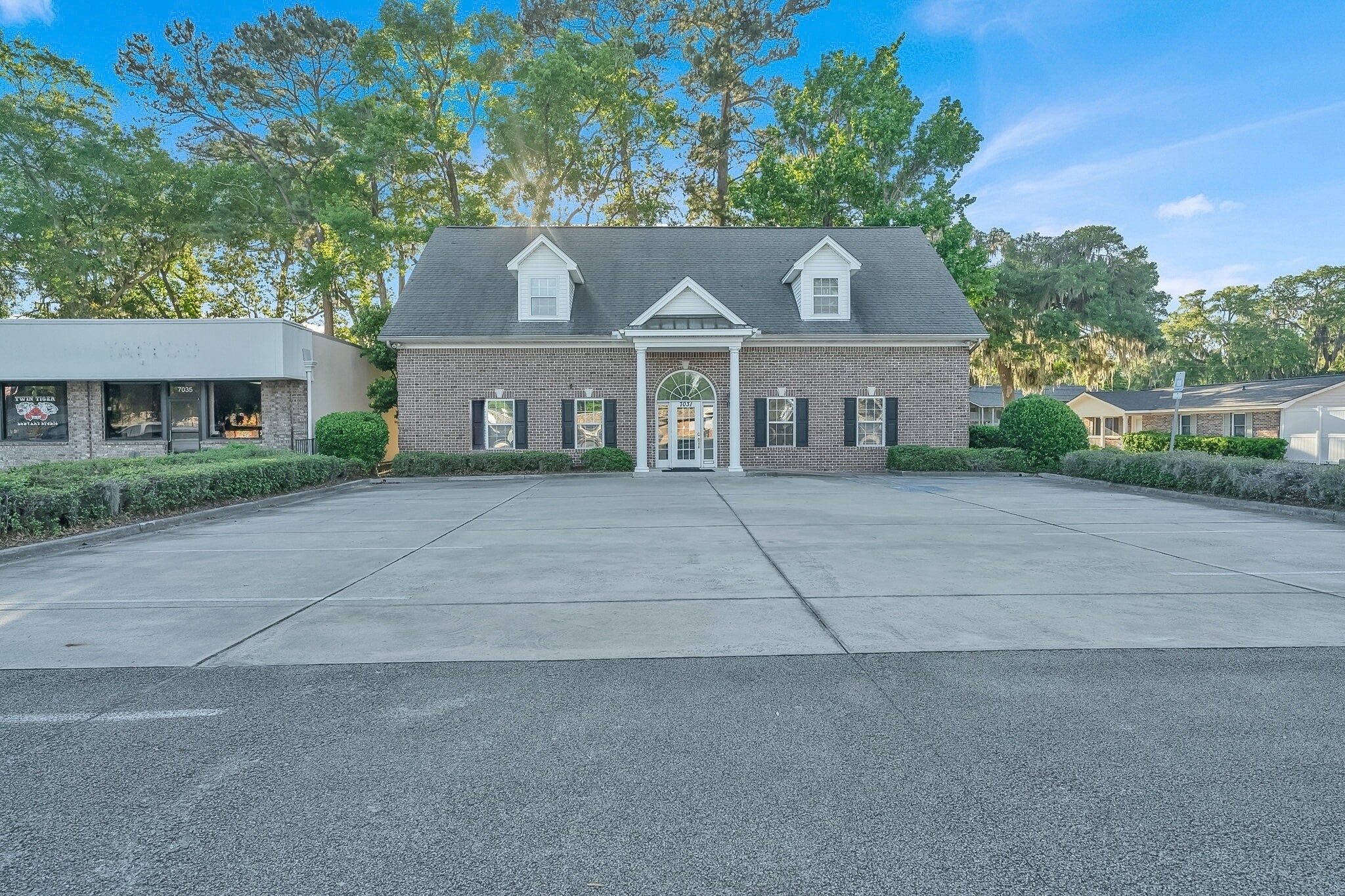 7031 Hodgson Memorial Dr, Savannah, GA for Rent