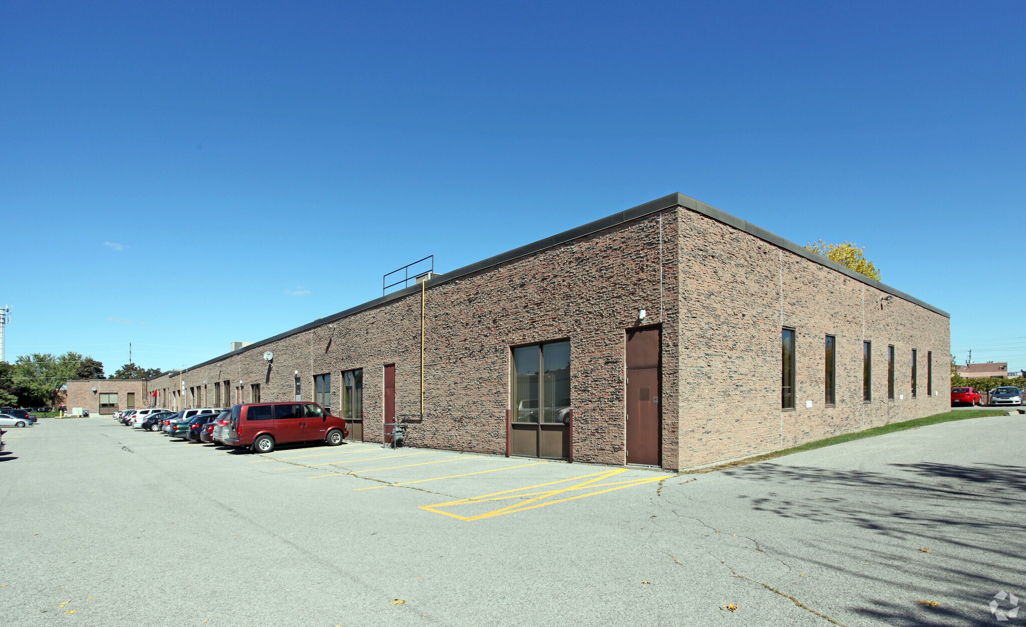 105 Consumers Dr, Whitby, ON for Rent