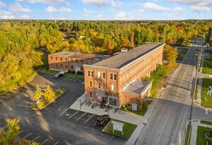 1 Sherbrooke St E, Perth, ON for Rent