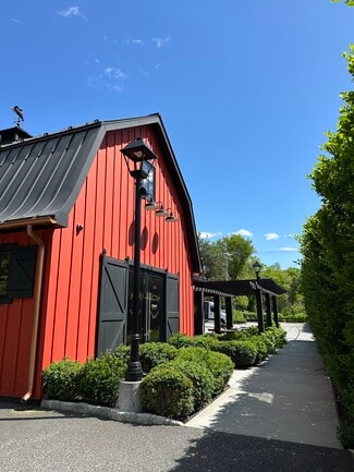 Tuxedo Park, NY Restaurant - 156 Route 17