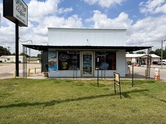 Larned, KS Retail - 414 W 14th St